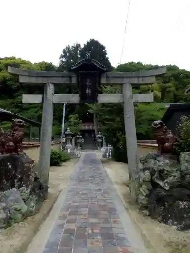 天津神社の鳥居