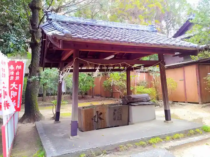 山神社の手水舎