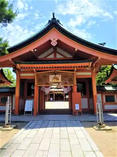 風浪宮の山門