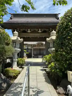 満福寺の{uncategorized: "未分類", other: "その他", undefined: "問題あり", building: "その他建物", grave: "お墓", sacred_gate: "鳥居", guardian: "狛犬", statue: "像", buddha: "仏像", history: "歴史", nature: "自然", garden: "庭園", animal: "動物", pagoda: "塔", temizu: "手水舎", mountain_gate: "山門・神門", sanctuary: "本殿・本堂", subordinate: "末社・摂社", art: "芸術", scenery: "景色", jizo: "地蔵", ema: "絵馬", goshuin: "御朱印", omikuji: "おみくじ", items: "授与品その他", amulet: "お守り", goshuincho: "御朱印帳", eats: "食事", festival: "お祭り", votive_dance: "神楽", shichigosan: "七五三参", wedding: "結婚式", experience: "体験その他", initially: "初詣", around: "周辺", anti_infection: "感染症対策"}