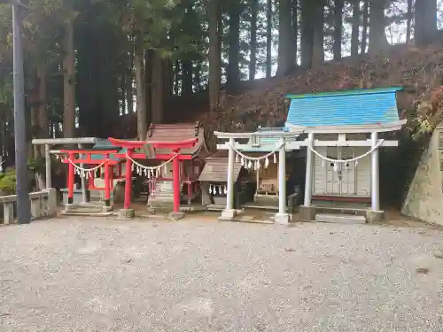 山田八幡宮の{uncategorized: "未分類", other: "その他", undefined: "問題あり", building: "その他建物", grave: "お墓", sacred_gate: "鳥居", guardian: "狛犬", statue: "像", buddha: "仏像", history: "歴史", nature: "自然", garden: "庭園", animal: "動物", pagoda: "塔", temizu: "手水舎", mountain_gate: "山門・神門", sanctuary: "本殿・本堂", subordinate: "末社・摂社", art: "芸術", scenery: "景色", jizo: "地蔵", ema: "絵馬", goshuin: "御朱印", omikuji: "おみくじ", items: "授与品その他", amulet: "お守り", goshuincho: "御朱印帳", eats: "食事", festival: "お祭り", votive_dance: "神楽", shichigosan: "七五三参", wedding: "結婚式", experience: "体験その他", initially: "初詣", around: "周辺", anti_infection: "感染症対策"}