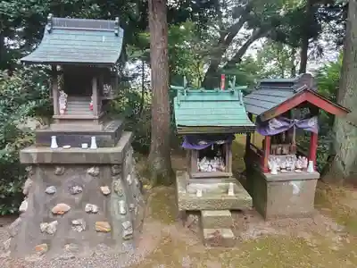尾曳稲荷神社の末社・摂社