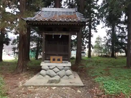 小内八幡神社の末社