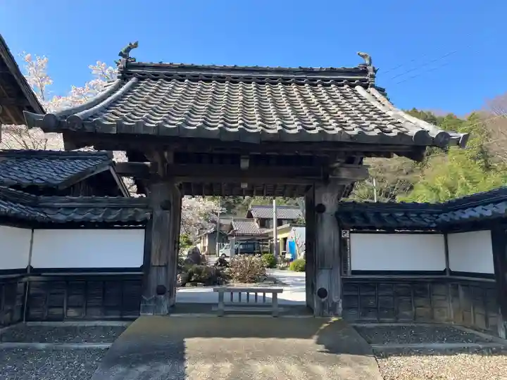 観音寺の山門・神門