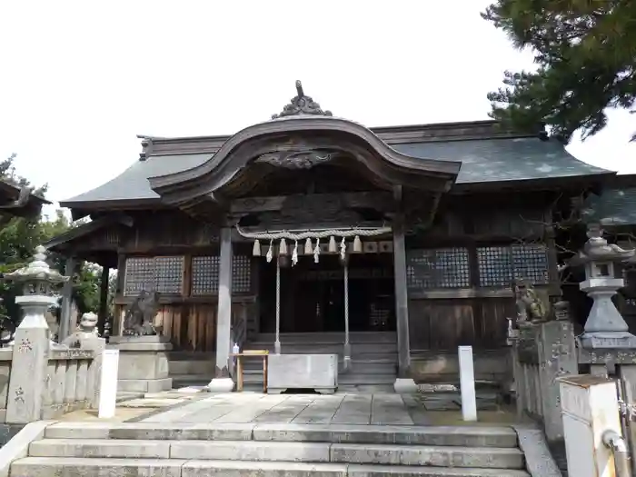 四所神社の本殿