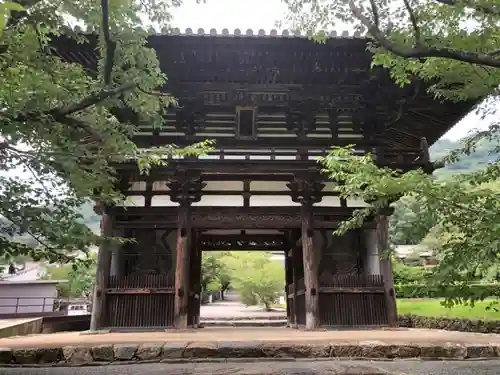 長保寺の山門