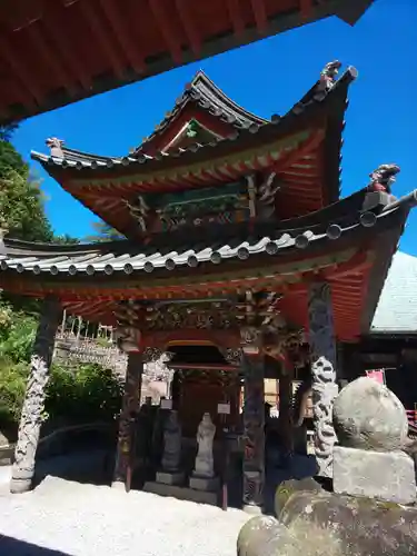 金乗院放光寺の末社・摂社