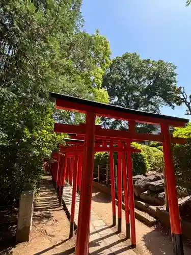 根津神社の{uncategorized: "未分類", other: "その他", undefined: "問題あり", building: "その他建物", grave: "お墓", sacred_gate: "鳥居", guardian: "狛犬", statue: "像", buddha: "仏像", history: "歴史", nature: "自然", garden: "庭園", animal: "動物", pagoda: "塔", temizu: "手水舎", mountain_gate: "山門・神門", sanctuary: "本殿・本堂", subordinate: "末社・摂社", art: "芸術", scenery: "景色", jizo: "地蔵", ema: "絵馬", goshuin: "御朱印", omikuji: "おみくじ", items: "授与品その他", amulet: "お守り", goshuincho: "御朱印帳", eats: "食事", festival: "お祭り", votive_dance: "神楽", shichigosan: "七五三参", wedding: "結婚式", experience: "体験その他", initially: "初詣", around: "周辺", anti_infection: "感染症対策"}
