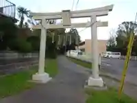 諏訪神社の鳥居