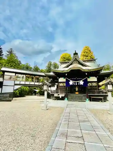 常陸二ノ宮　静神社の{uncategorized: "未分類", other: "その他", undefined: "問題あり", building: "その他建物", grave: "お墓", sacred_gate: "鳥居", guardian: "狛犬", statue: "像", buddha: "仏像", history: "歴史", nature: "自然", garden: "庭園", animal: "動物", pagoda: "塔", temizu: "手水舎", mountain_gate: "山門・神門", sanctuary: "本殿・本堂", subordinate: "末社・摂社", art: "芸術", scenery: "景色", jizo: "地蔵", ema: "絵馬", goshuin: "御朱印", omikuji: "おみくじ", items: "授与品その他", amulet: "お守り", goshuincho: "御朱印帳", eats: "食事", festival: "お祭り", votive_dance: "神楽", shichigosan: "七五三参", wedding: "結婚式", experience: "体験その他", initially: "初詣", around: "周辺", anti_infection: "感染症対策"}