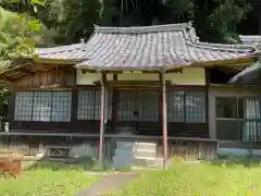 薬仙寺廃寺の本殿