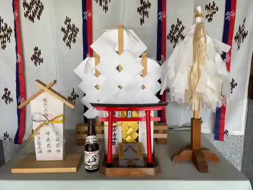 進雄神社の末社・摂社