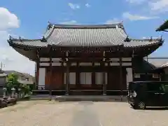 瑞因寺の本殿