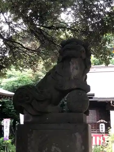 太子堂八幡神社の狛犬