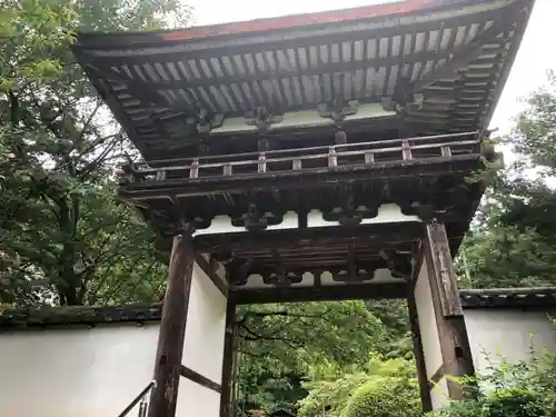 長岳寺の山門