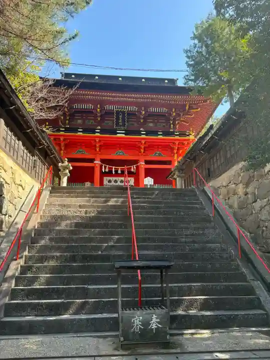 六所神社の{uncategorized: "未分類", other: "その他", undefined: "問題あり", building: "その他建物", grave: "お墓", sacred_gate: "鳥居", guardian: "狛犬", statue: "像", buddha: "仏像", history: "歴史", nature: "自然", garden: "庭園", animal: "動物", pagoda: "塔", temizu: "手水舎", mountain_gate: "山門・神門", sanctuary: "本殿・本堂", subordinate: "末社・摂社", art: "芸術", scenery: "景色", jizo: "地蔵", ema: "絵馬", goshuin: "御朱印", omikuji: "おみくじ", items: "授与品その他", amulet: "お守り", goshuincho: "御朱印帳", eats: "食事", festival: "お祭り", votive_dance: "神楽", shichigosan: "七五三参", wedding: "結婚式", experience: "体験その他", initially: "初詣", around: "周辺", anti_infection: "感染症対策"}