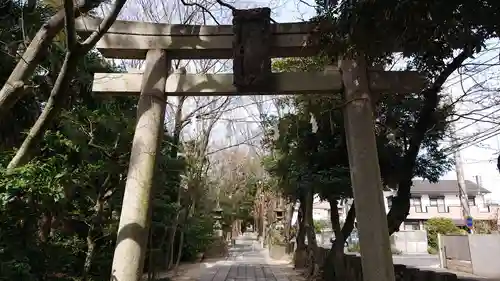 越ヶ谷久伊豆神社の鳥居