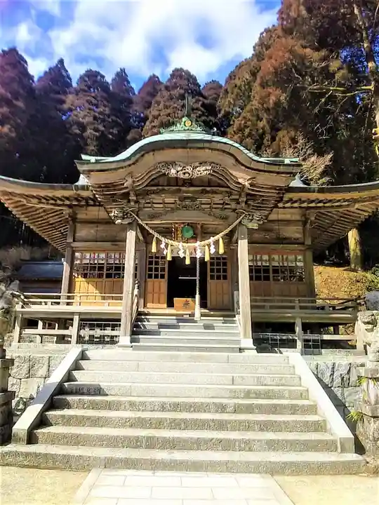 脊振神社の本殿・本堂