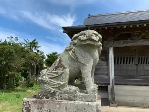 三島神社の狛犬