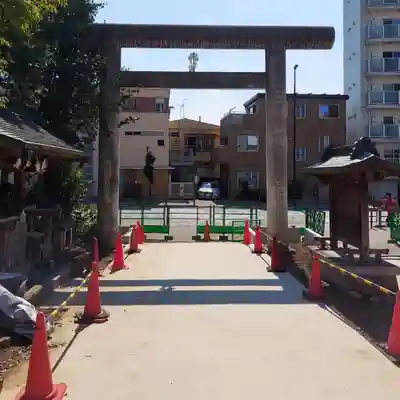 池袋御嶽神社の鳥居