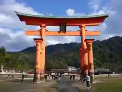 厳島神社の鳥居