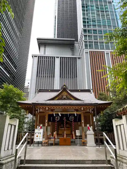 福徳神社(芽吹稲荷)の本殿・本堂