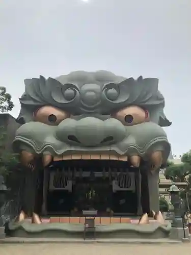 難波八阪神社の狛犬