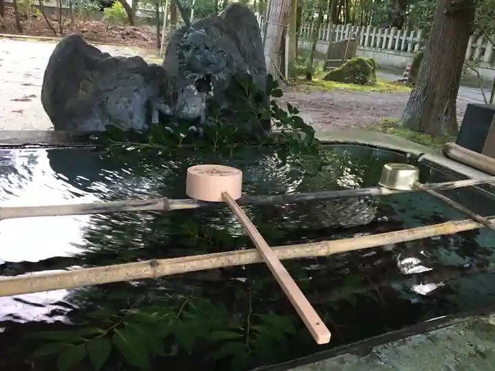 舟津神社の手水舎