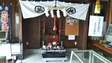 忠猫神社の本殿・本堂