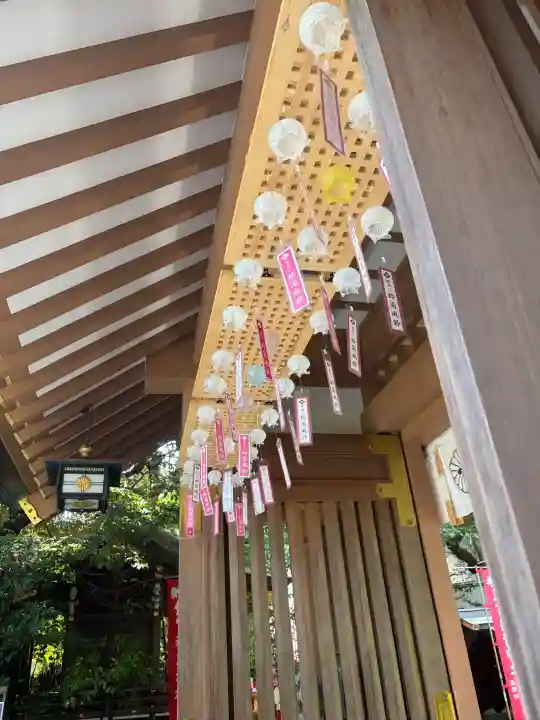 東京大神宮の{uncategorized: "未分類", other: "その他", undefined: "問題あり", building: "その他建物", grave: "お墓", sacred_gate: "鳥居", guardian: "狛犬", statue: "像", buddha: "仏像", history: "歴史", nature: "自然", garden: "庭園", animal: "動物", pagoda: "塔", temizu: "手水舎", mountain_gate: "山門・神門", sanctuary: "本殿・本堂", subordinate: "末社・摂社", art: "芸術", scenery: "景色", jizo: "地蔵", ema: "絵馬", goshuin: "御朱印", omikuji: "おみくじ", items: "授与品その他", amulet: "お守り", goshuincho: "御朱印帳", eats: "食事", festival: "お祭り", votive_dance: "神楽", shichigosan: "七五三参", wedding: "結婚式", experience: "体験その他", initially: "初詣", around: "周辺", anti_infection: "感染症対策"}