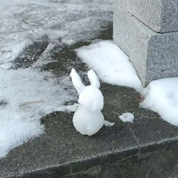彌彦神社 (伊夜日子神社)の像