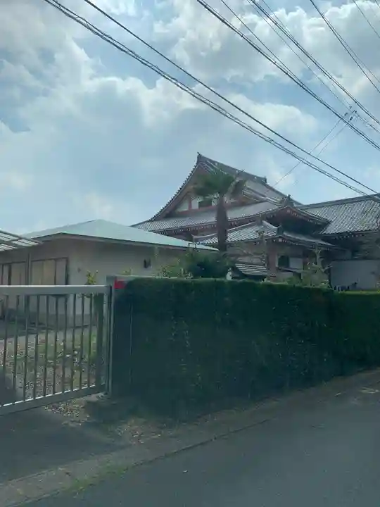 吉定寺の本殿・本堂