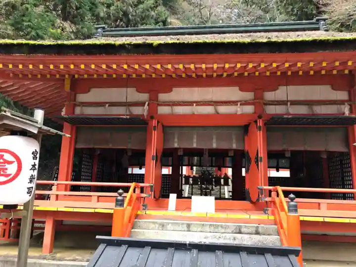白峰神社の本殿・本堂