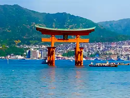 厳島神社の鳥居