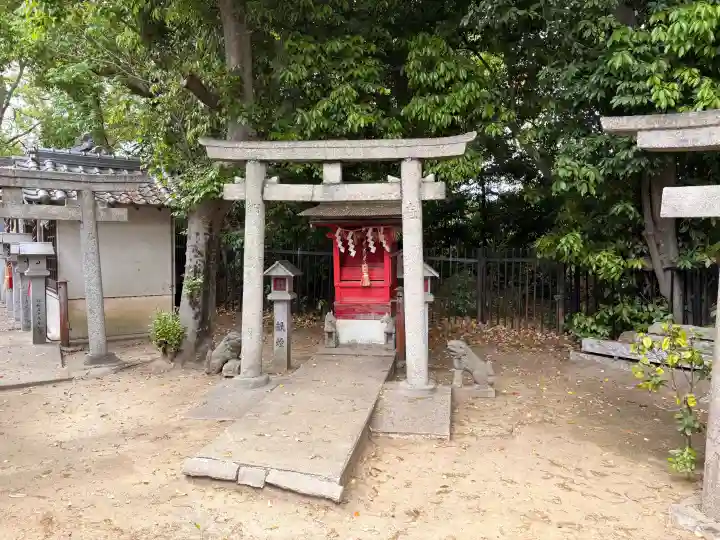 吉田春日神社の{uncategorized: "未分類", other: "その他", undefined: "問題あり", building: "その他建物", grave: "お墓", sacred_gate: "鳥居", guardian: "狛犬", statue: "像", buddha: "仏像", history: "歴史", nature: "自然", garden: "庭園", animal: "動物", pagoda: "塔", temizu: "手水舎", mountain_gate: "山門・神門", sanctuary: "本殿・本堂", subordinate: "末社・摂社", art: "芸術", scenery: "景色", jizo: "地蔵", ema: "絵馬", goshuin: "御朱印", omikuji: "おみくじ", items: "授与品その他", amulet: "お守り", goshuincho: "御朱印帳", eats: "食事", festival: "お祭り", votive_dance: "神楽", shichigosan: "七五三参", wedding: "結婚式", experience: "体験その他", initially: "初詣", around: "周辺", anti_infection: "感染症対策"}
