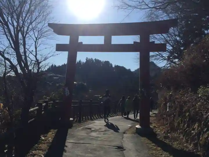 武蔵御嶽神社の鳥居