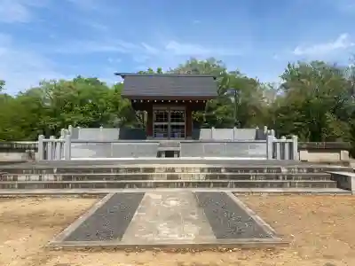 高山神社の{uncategorized: "未分類", other: "その他", undefined: "問題あり", building: "その他建物", grave: "お墓", sacred_gate: "鳥居", guardian: "狛犬", statue: "像", buddha: "仏像", history: "歴史", nature: "自然", garden: "庭園", animal: "動物", pagoda: "塔", temizu: "手水舎", mountain_gate: "山門・神門", sanctuary: "本殿・本堂", subordinate: "末社・摂社", art: "芸術", scenery: "景色", jizo: "地蔵", ema: "絵馬", goshuin: "御朱印", omikuji: "おみくじ", items: "授与品その他", amulet: "お守り", goshuincho: "御朱印帳", eats: "食事", festival: "お祭り", votive_dance: "神楽", shichigosan: "七五三参", wedding: "結婚式", experience: "体験その他", initially: "初詣", around: "周辺", anti_infection: "感染症対策"}