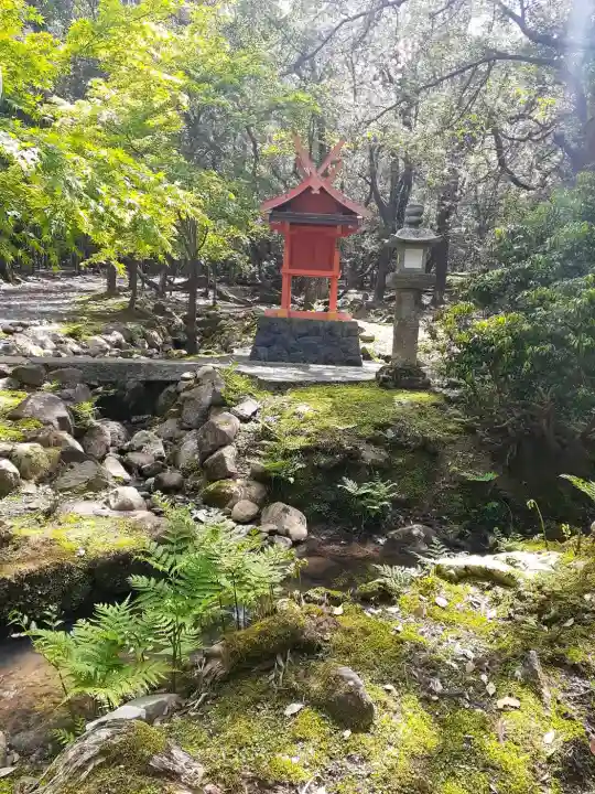 龍王社の{uncategorized: "未分類", other: "その他", undefined: "問題あり", building: "その他建物", grave: "お墓", sacred_gate: "鳥居", guardian: "狛犬", statue: "像", buddha: "仏像", history: "歴史", nature: "自然", garden: "庭園", animal: "動物", pagoda: "塔", temizu: "手水舎", mountain_gate: "山門・神門", sanctuary: "本殿・本堂", subordinate: "末社・摂社", art: "芸術", scenery: "景色", jizo: "地蔵", ema: "絵馬", goshuin: "御朱印", omikuji: "おみくじ", items: "授与品その他", amulet: "お守り", goshuincho: "御朱印帳", eats: "食事", festival: "お祭り", votive_dance: "神楽", shichigosan: "七五三参", wedding: "結婚式", experience: "体験その他", initially: "初詣", around: "周辺", anti_infection: "感染症対策"}