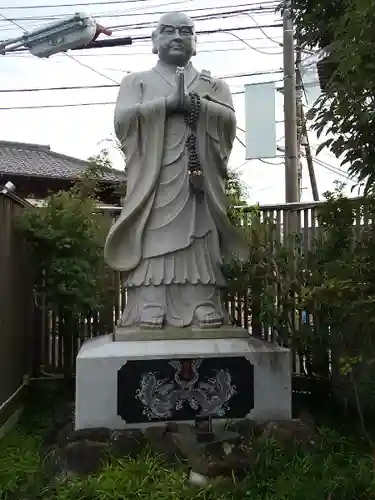 光胤山 大野本光寺の像