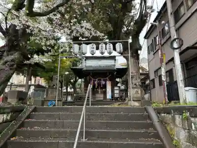 子神社の{uncategorized: "未分類", other: "その他", undefined: "問題あり", building: "その他建物", grave: "お墓", sacred_gate: "鳥居", guardian: "狛犬", statue: "像", buddha: "仏像", history: "歴史", nature: "自然", garden: "庭園", animal: "動物", pagoda: "塔", temizu: "手水舎", mountain_gate: "山門・神門", sanctuary: "本殿・本堂", subordinate: "末社・摂社", art: "芸術", scenery: "景色", jizo: "地蔵", ema: "絵馬", goshuin: "御朱印", omikuji: "おみくじ", items: "授与品その他", amulet: "お守り", goshuincho: "御朱印帳", eats: "食事", festival: "お祭り", votive_dance: "神楽", shichigosan: "七五三参", wedding: "結婚式", experience: "体験その他", initially: "初詣", around: "周辺", anti_infection: "感染症対策"}