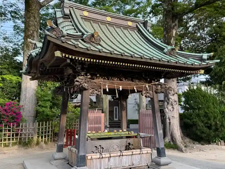 越ヶ谷久伊豆神社の{uncategorized: "未分類", other: "その他", undefined: "問題あり", building: "その他建物", grave: "お墓", sacred_gate: "鳥居", guardian: "狛犬", statue: "像", buddha: "仏像", history: "歴史", nature: "自然", garden: "庭園", animal: "動物", pagoda: "塔", temizu: "手水舎", mountain_gate: "山門・神門", sanctuary: "本殿・本堂", subordinate: "末社・摂社", art: "芸術", scenery: "景色", jizo: "地蔵", ema: "絵馬", goshuin: "御朱印", omikuji: "おみくじ", items: "授与品その他", amulet: "お守り", goshuincho: "御朱印帳", eats: "食事", festival: "お祭り", votive_dance: "神楽", shichigosan: "七五三参", wedding: "結婚式", experience: "体験その他", initially: "初詣", around: "周辺", anti_infection: "感染症対策"}
