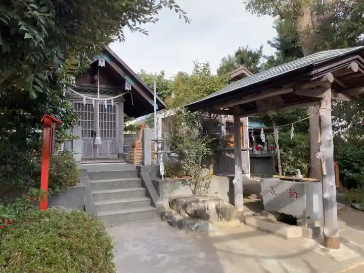 守公神社の手水舎