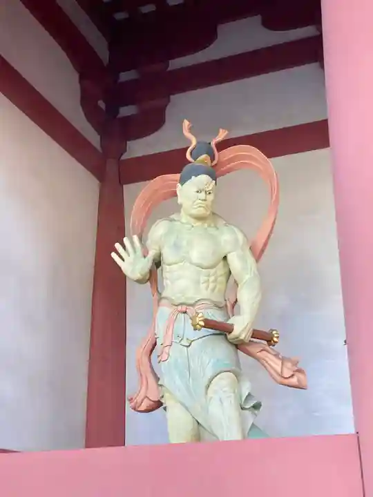 四天王寺の像