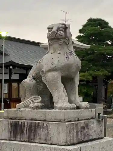 山形縣護國神社の狛犬