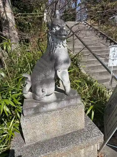 白旗神社の{uncategorized: "未分類", other: "その他", undefined: "問題あり", building: "その他建物", grave: "お墓", sacred_gate: "鳥居", guardian: "狛犬", statue: "像", buddha: "仏像", history: "歴史", nature: "自然", garden: "庭園", animal: "動物", pagoda: "塔", temizu: "手水舎", mountain_gate: "山門・神門", sanctuary: "本殿・本堂", subordinate: "末社・摂社", art: "芸術", scenery: "景色", jizo: "地蔵", ema: "絵馬", goshuin: "御朱印", omikuji: "おみくじ", items: "授与品その他", amulet: "お守り", goshuincho: "御朱印帳", eats: "食事", festival: "お祭り", votive_dance: "神楽", shichigosan: "七五三参", wedding: "結婚式", experience: "体験その他", initially: "初詣", around: "周辺", anti_infection: "感染症対策"}