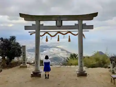高屋神社の鳥居