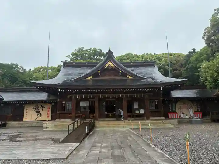 砥鹿神社(里宮)の{uncategorized: "未分類", other: "その他", undefined: "問題あり", building: "その他建物", grave: "お墓", sacred_gate: "鳥居", guardian: "狛犬", statue: "像", buddha: "仏像", history: "歴史", nature: "自然", garden: "庭園", animal: "動物", pagoda: "塔", temizu: "手水舎", mountain_gate: "山門・神門", sanctuary: "本殿・本堂", subordinate: "末社・摂社", art: "芸術", scenery: "景色", jizo: "地蔵", ema: "絵馬", goshuin: "御朱印", omikuji: "おみくじ", items: "授与品その他", amulet: "お守り", goshuincho: "御朱印帳", eats: "食事", festival: "お祭り", votive_dance: "神楽", shichigosan: "七五三参", wedding: "結婚式", experience: "体験その他", initially: "初詣", around: "周辺", anti_infection: "感染症対策"}
