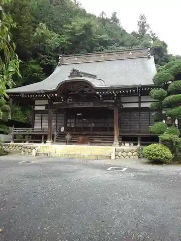 梅岩寺の本殿・本堂