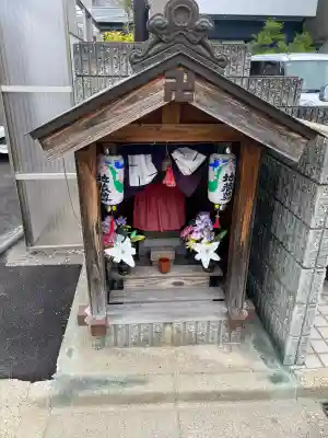 大森大師堂跡の{uncategorized: "未分類", other: "その他", undefined: "問題あり", building: "その他建物", grave: "お墓", sacred_gate: "鳥居", guardian: "狛犬", statue: "像", buddha: "仏像", history: "歴史", nature: "自然", garden: "庭園", animal: "動物", pagoda: "塔", temizu: "手水舎", mountain_gate: "山門・神門", sanctuary: "本殿・本堂", subordinate: "末社・摂社", art: "芸術", scenery: "景色", jizo: "地蔵", ema: "絵馬", goshuin: "御朱印", omikuji: "おみくじ", items: "授与品その他", amulet: "お守り", goshuincho: "御朱印帳", eats: "食事", festival: "お祭り", votive_dance: "神楽", shichigosan: "七五三参", wedding: "結婚式", experience: "体験その他", initially: "初詣", around: "周辺", anti_infection: "感染症対策"}