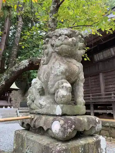 河口浅間神社の狛犬